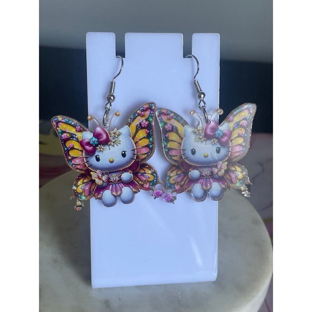 Hello kitty earrings